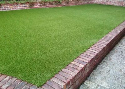 Natural looking artificial grass