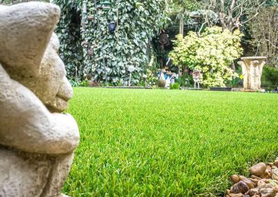 Natural looking artificial grass