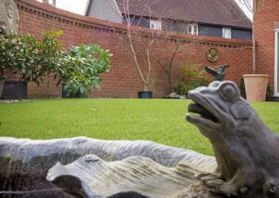 Natural looking artificial grass