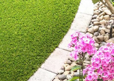 Natural looking artificial grass