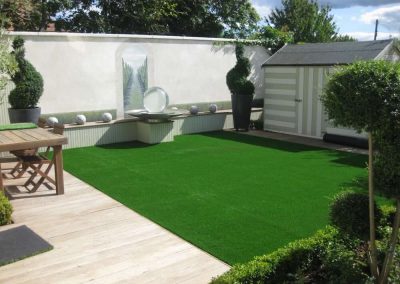 Natural looking artificial grass